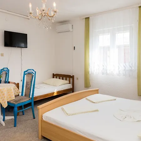 Guest house Ares 3*