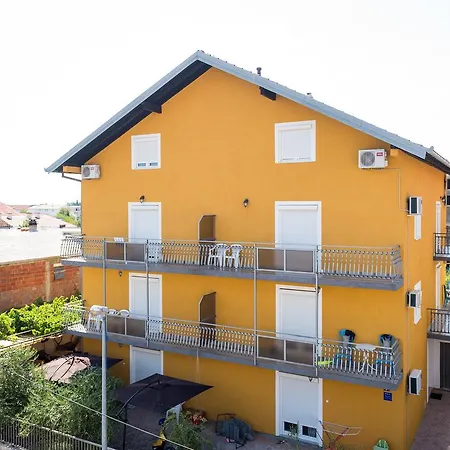 Guest house Ares