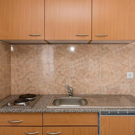 Guest house Ares 3*